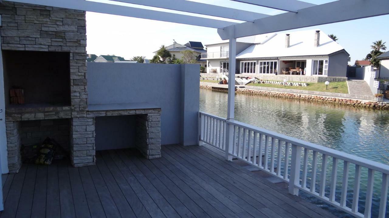 Waterside Living Can05 ジェフリーズ・ベイ エクステリア 写真