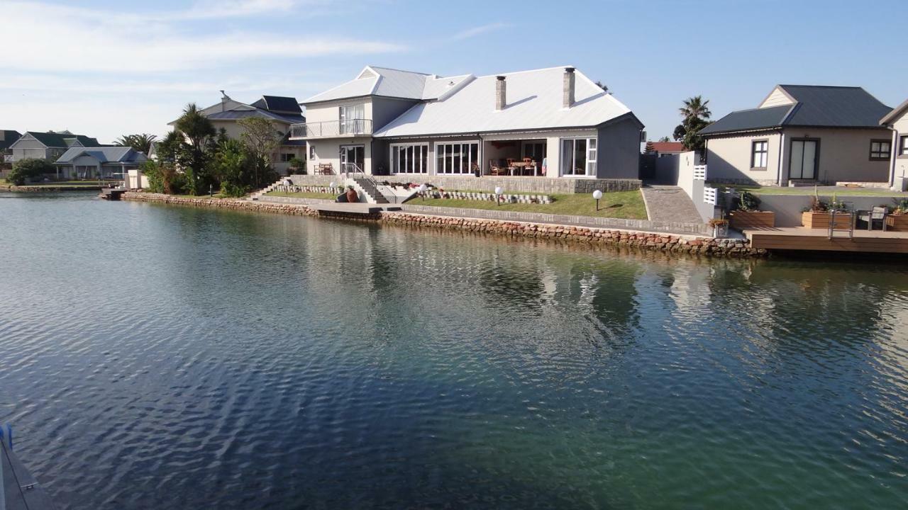 Waterside Living Can05 ジェフリーズ・ベイ エクステリア 写真